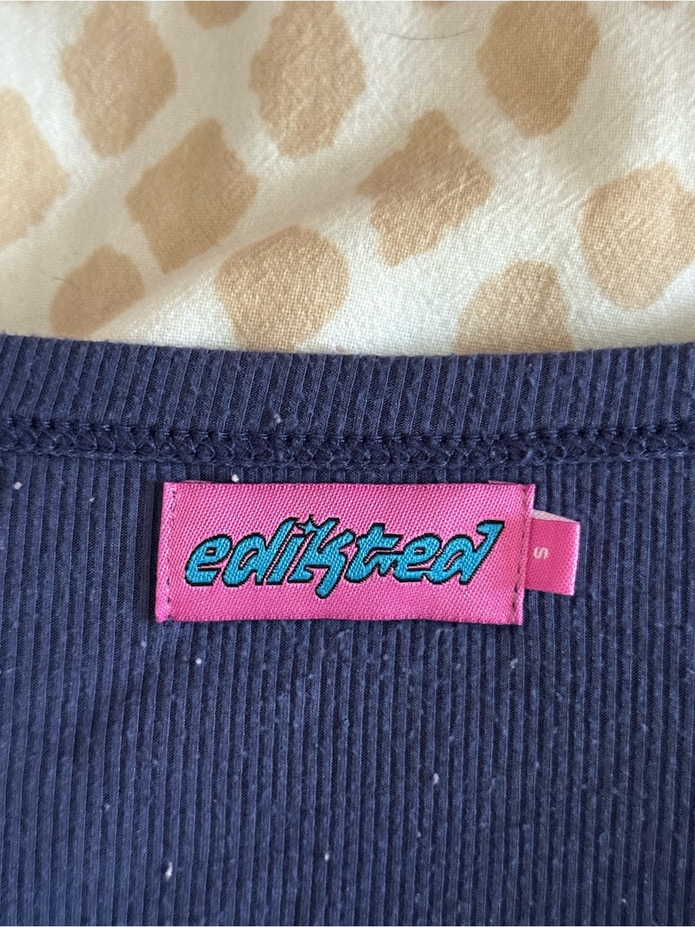 Edikted Navy Ribbed Top with Tiny Bow - Picture 3 of 4